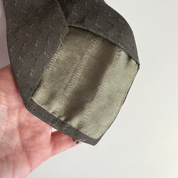 Giorgio Armani Men's Cravatte Grey Silk Tie Made in Italy 59"x3.7" - Picture 8 of 8